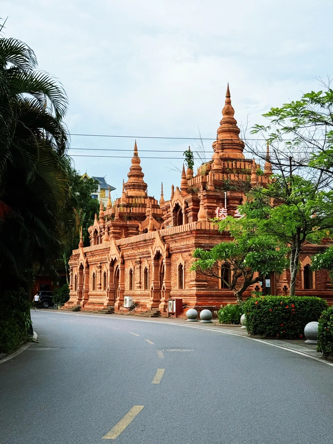 เที่ยวชมภายในเมืองน้ำไทลื้อ