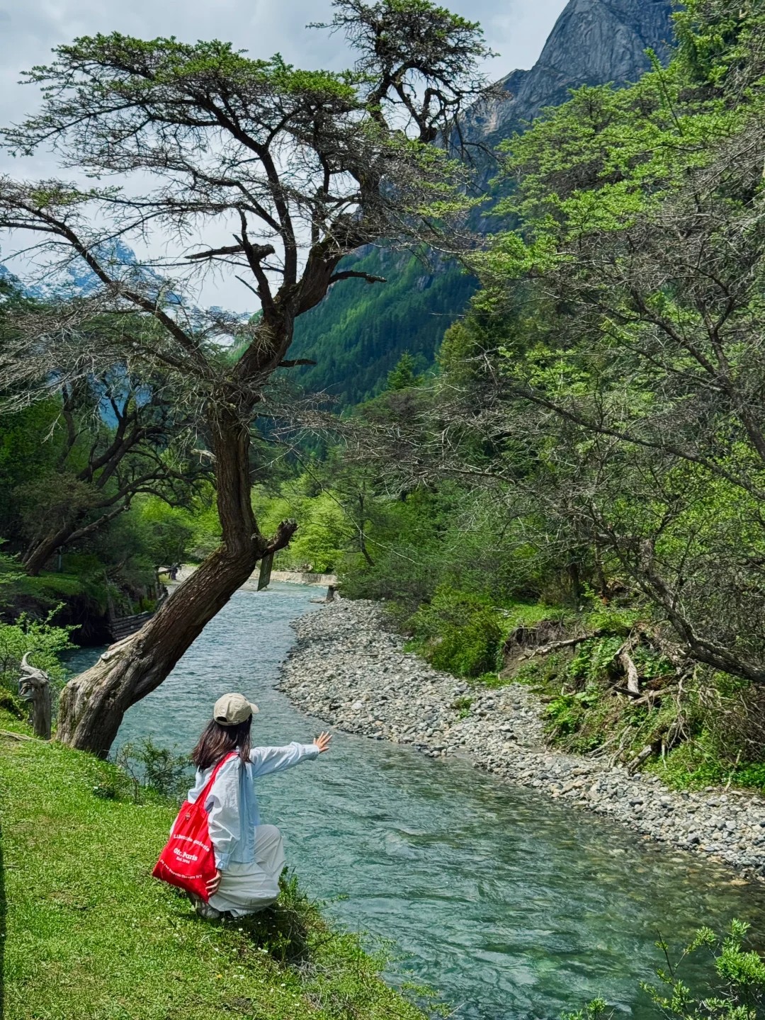 เที่ยวชมภายในอุทยานสี่ดรุณีหุบเขาซวงเฉียวโกว