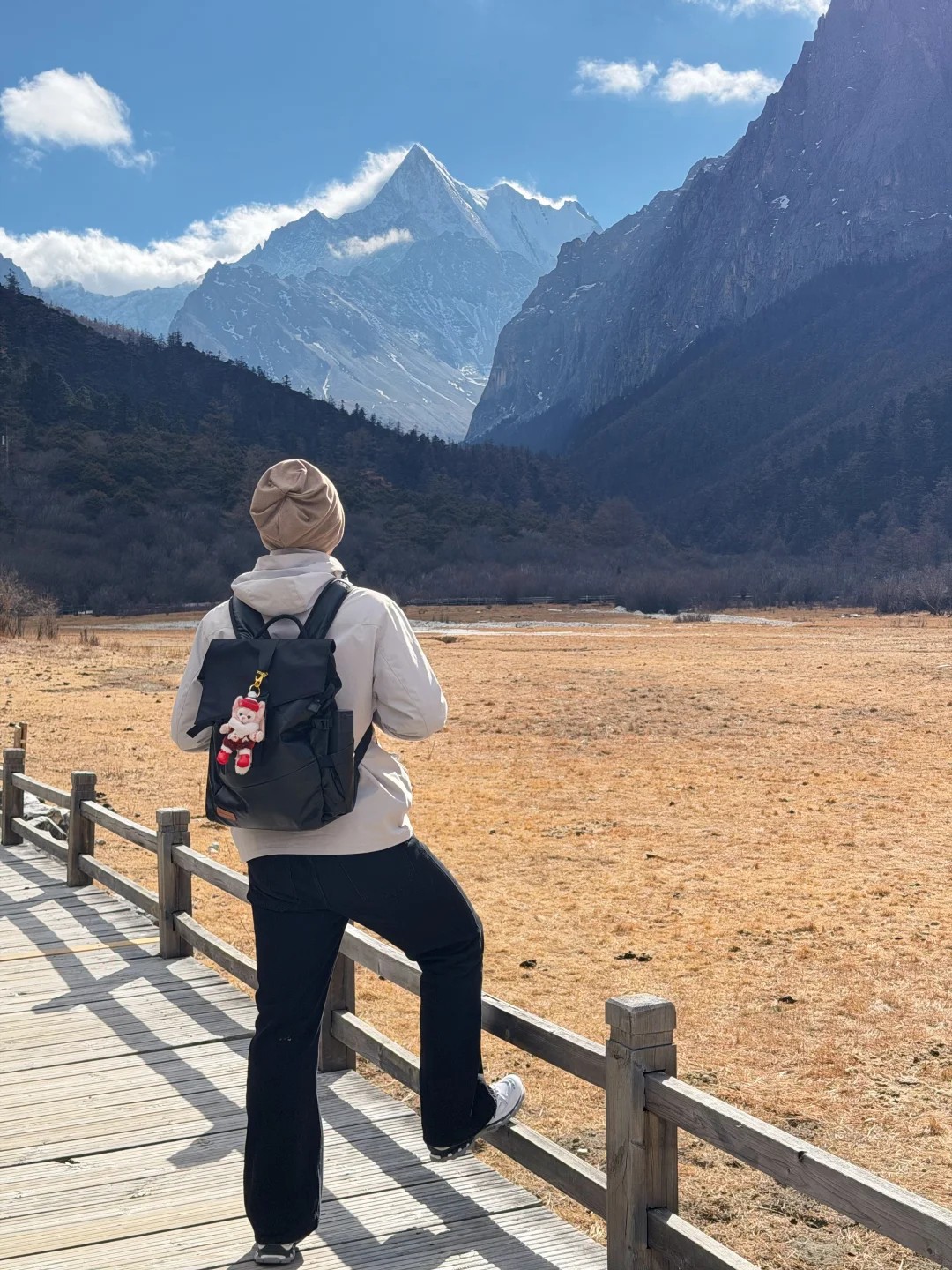 เที่ยวชมภายในอุทยานย่าติงรูทสั้น